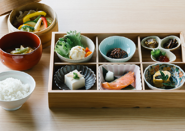 朝食